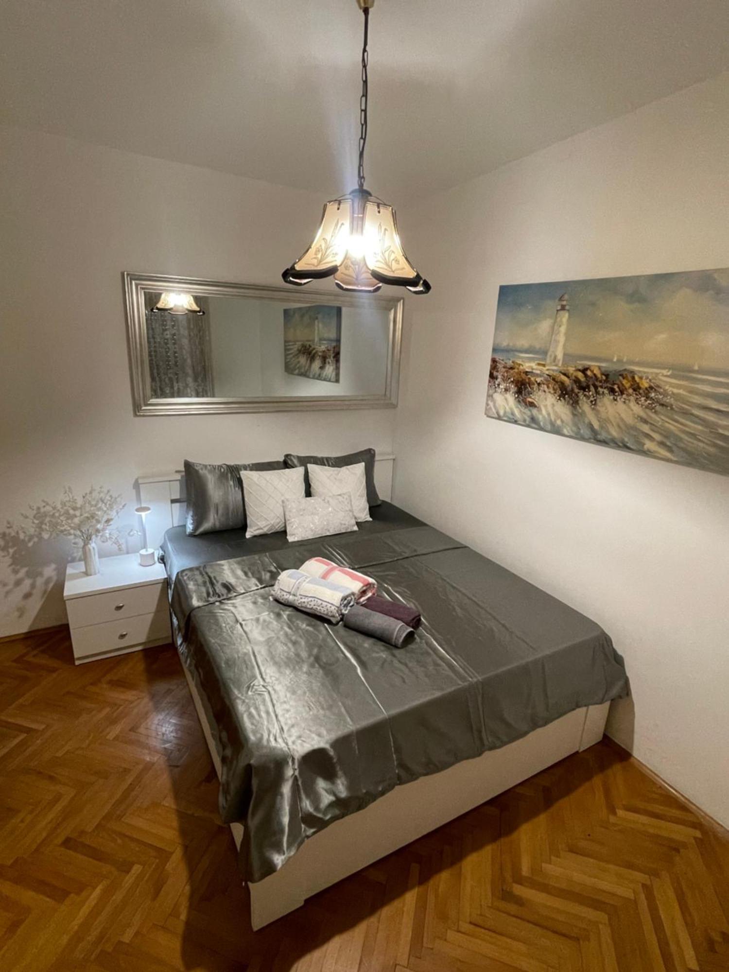 Apartman Luka + Free Parking Leilighet Zadar Eksteriør bilde
